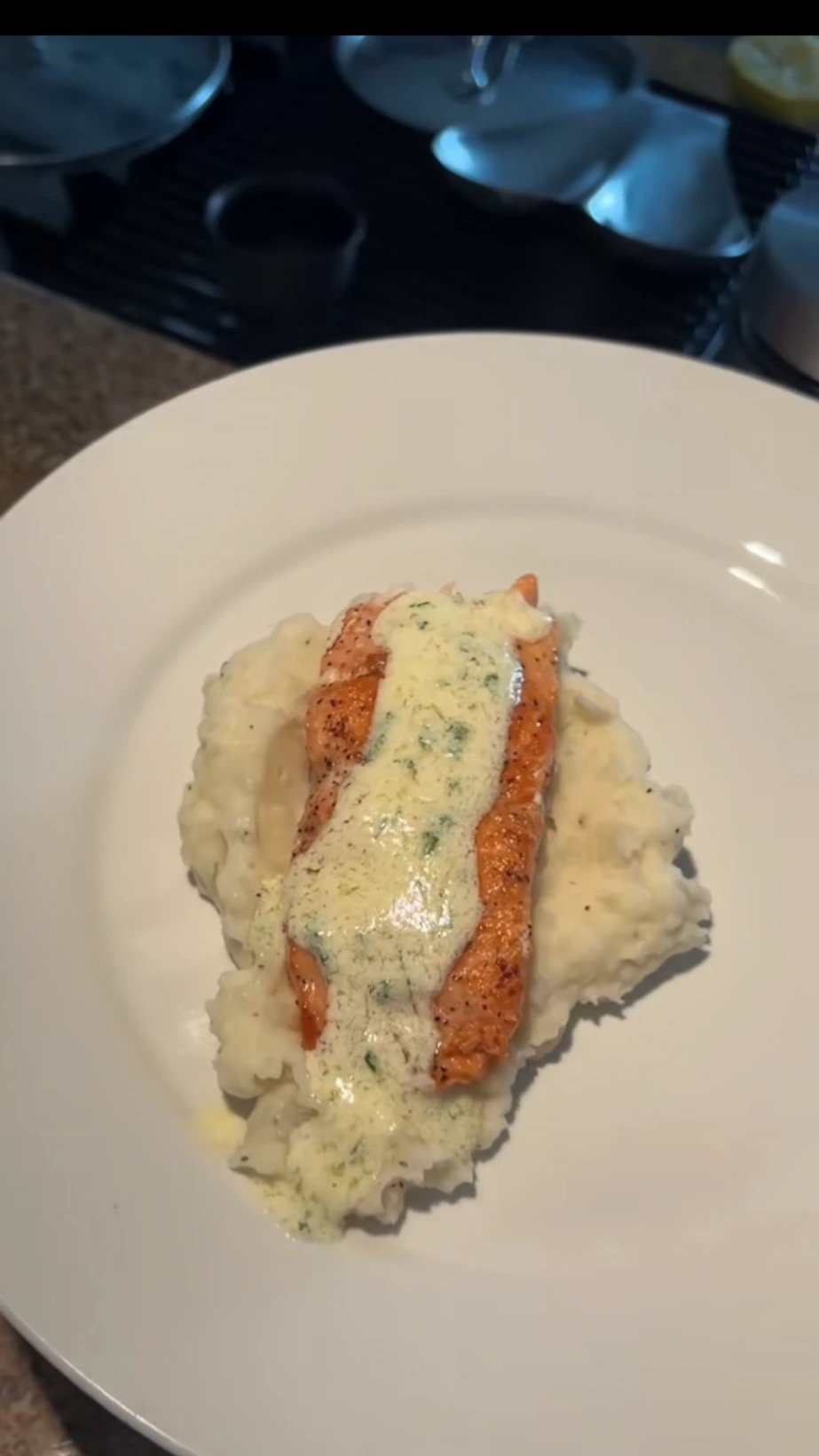 Norwegian Salmon with Butter Cream Sauce